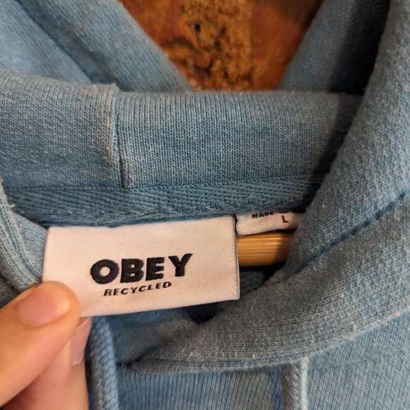 Obey Embroidered Hoodie Men's Large - Picture 4 of 5